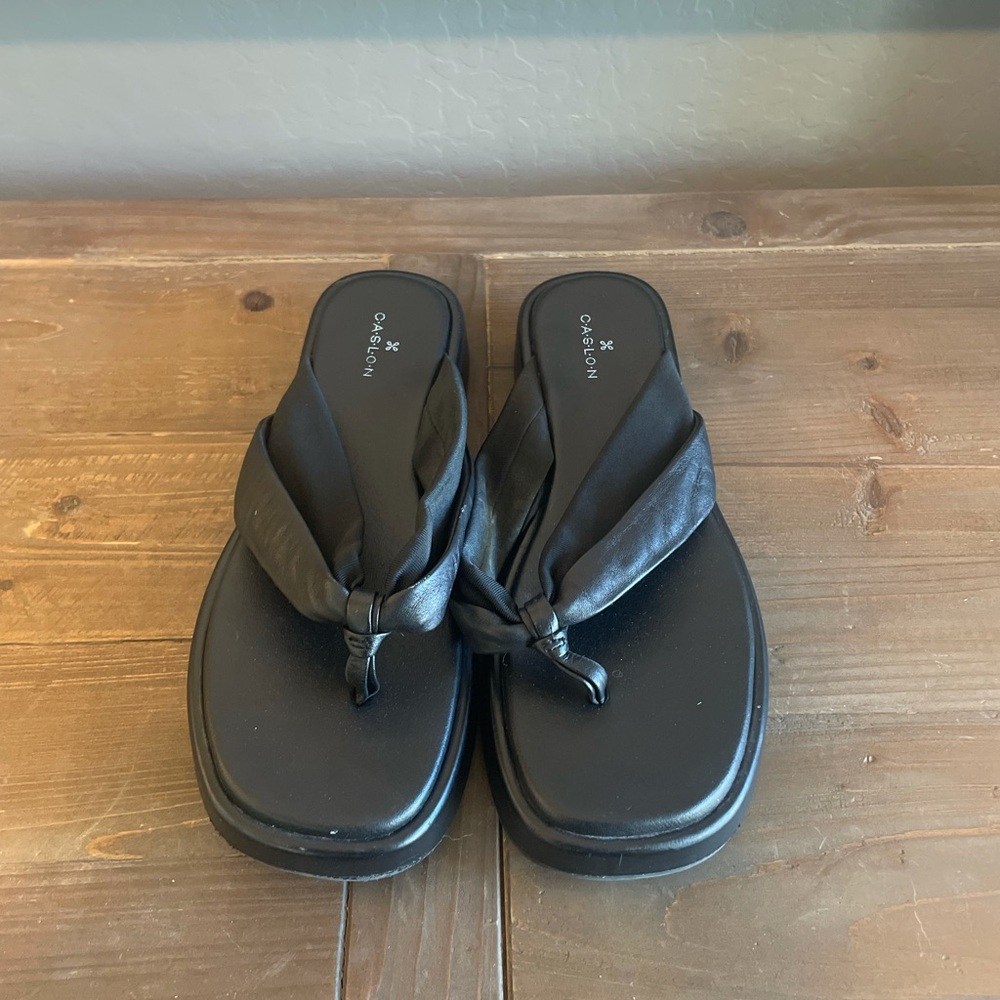 Caslon Shoes